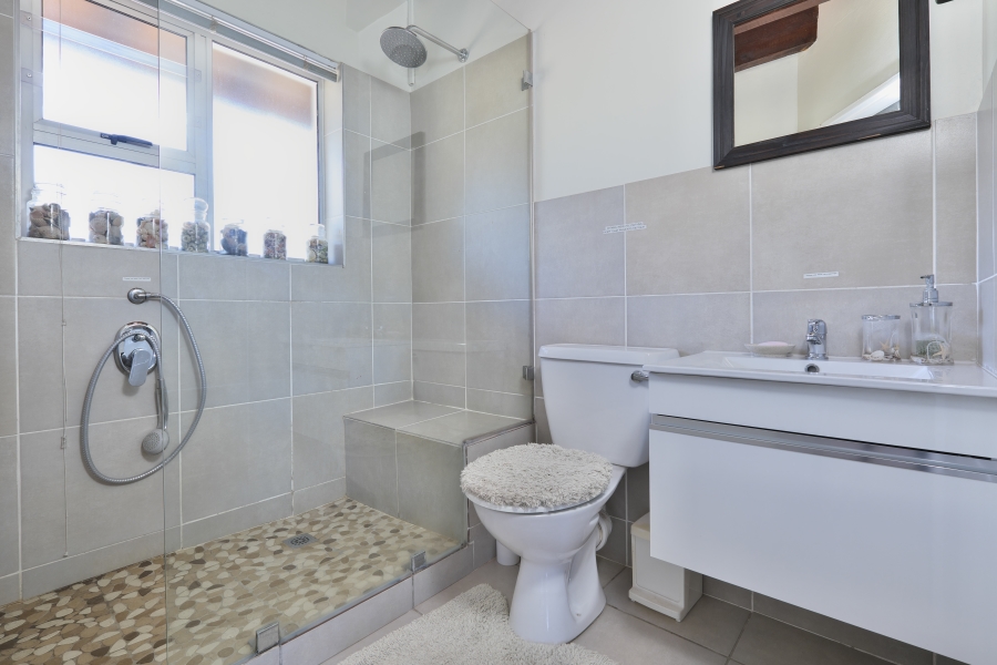 3 Bedroom Property for Sale in Beachview Eastern Cape